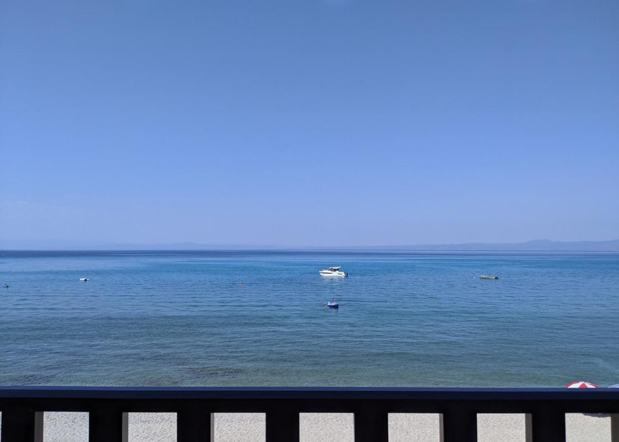 Seafront Apartment Pefkochori Exteriér fotografie